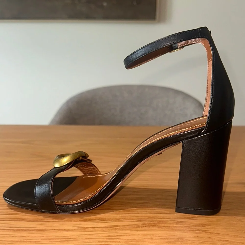 Coach Maya Sandal - Picture 6 of 12